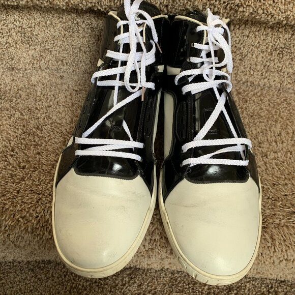 Gucci Men\'s Black And White Leather Lace-Up Sneaker Shoes. main image 10